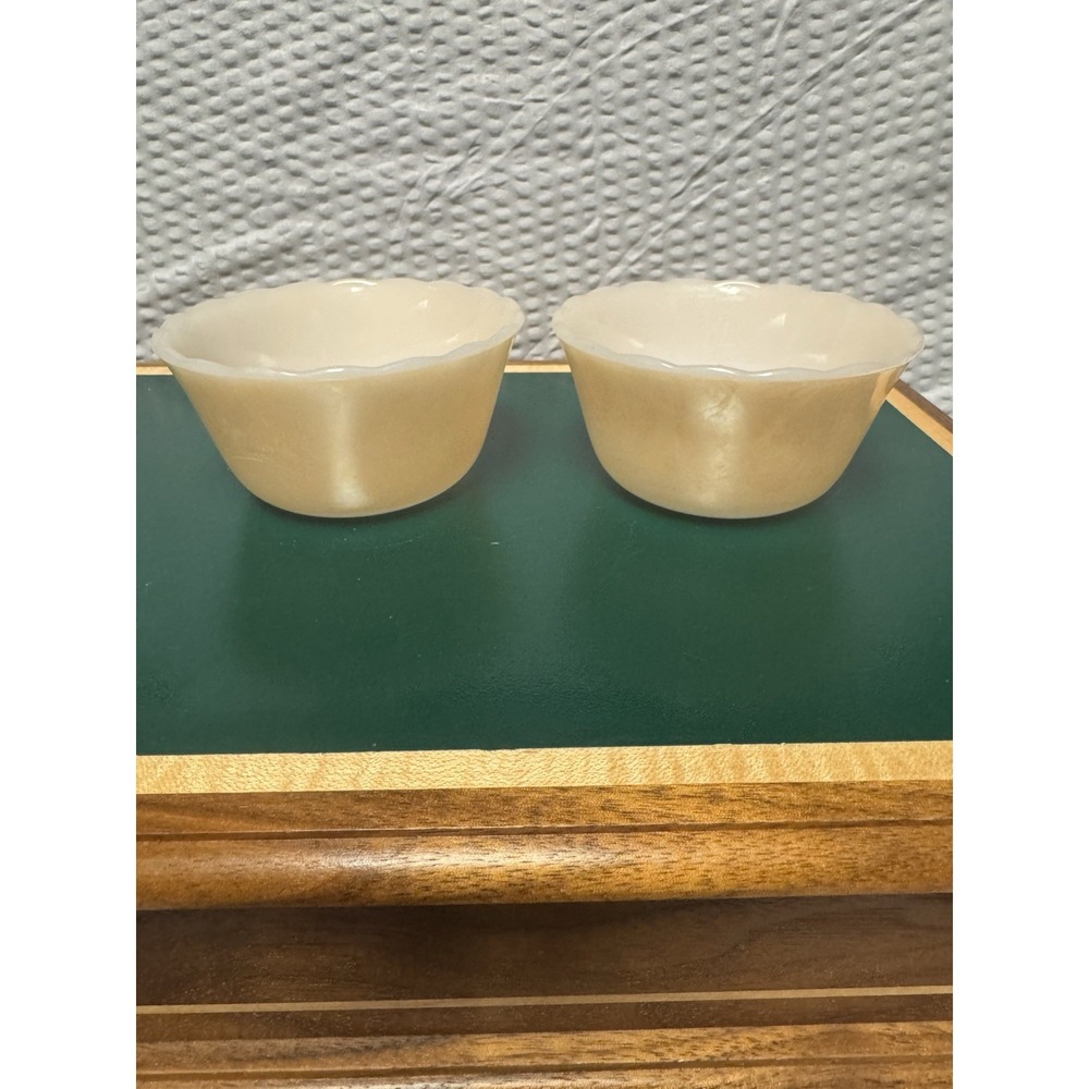 Vintage Feeling Ivory Swirl Bowls Set Of‎ 2 Made In The USA 6 Oz Each